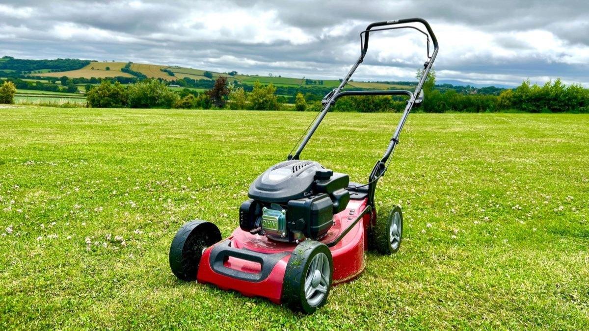 Lawn Mowers Market