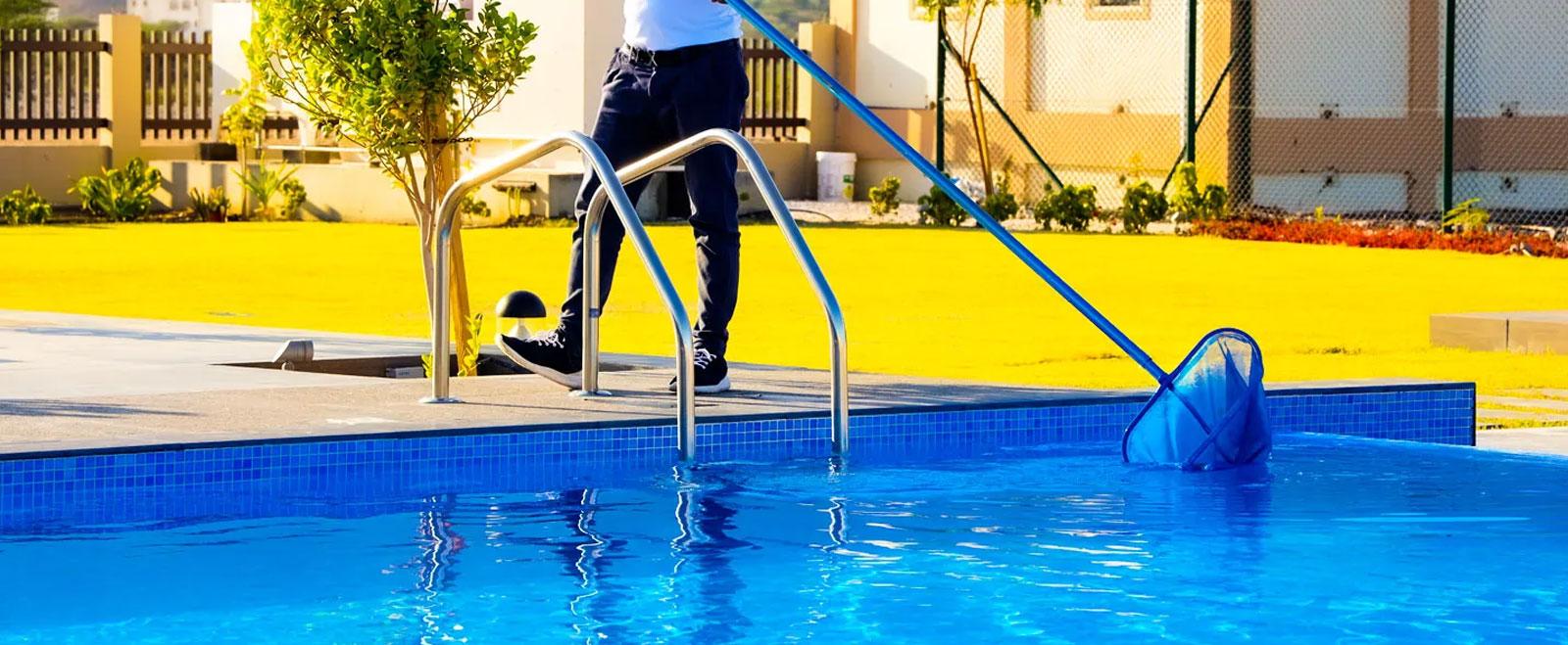 Altaifpool Cleaning